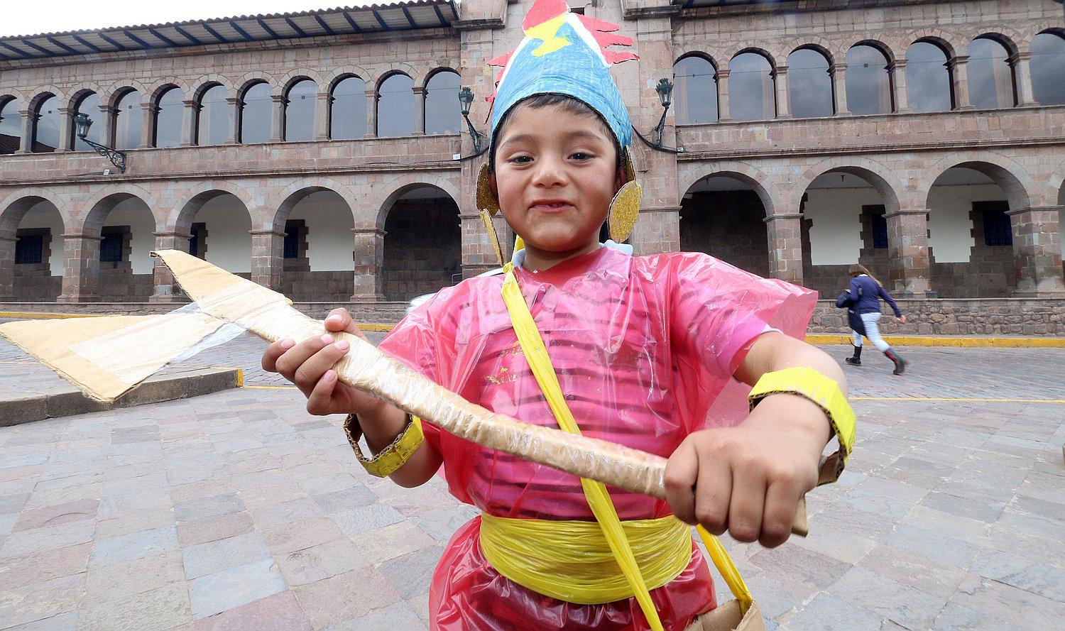 Halloween 2018: Niños se disfrazan de incas y usan trajes reciclados (FOTOS)