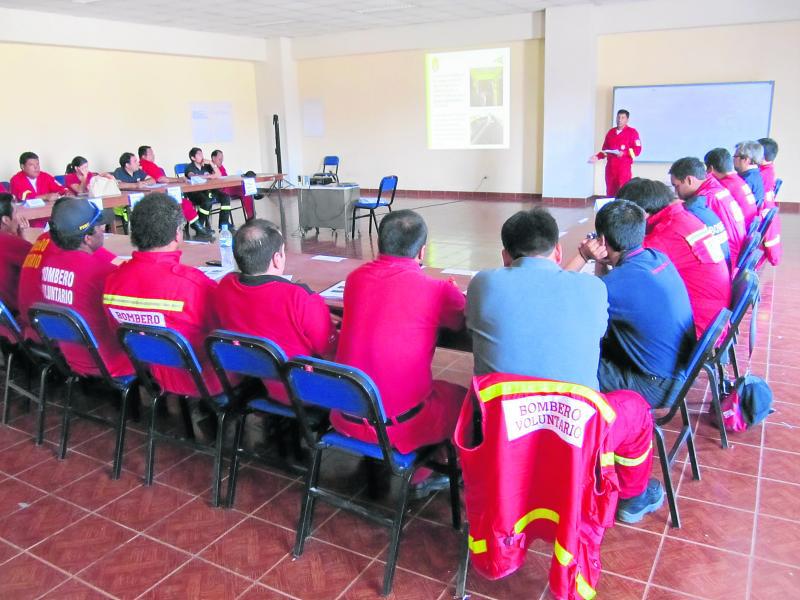 Bomberos de Tacna y Arica unirán fuerzas en emergencias