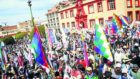 Carnaval de candidatos al Gobierno Regional de Puno y a los diversos municipios