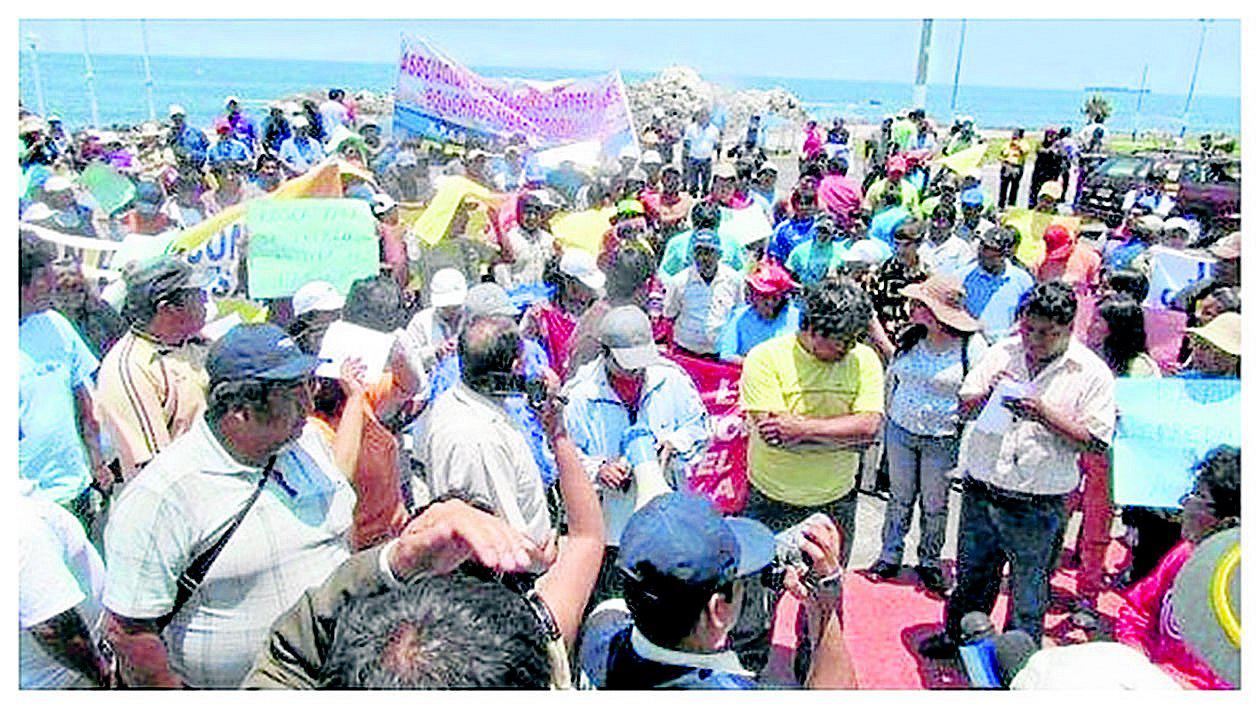 Pescadores anuncian marcha para exigir la rebaja del permiso de pesca