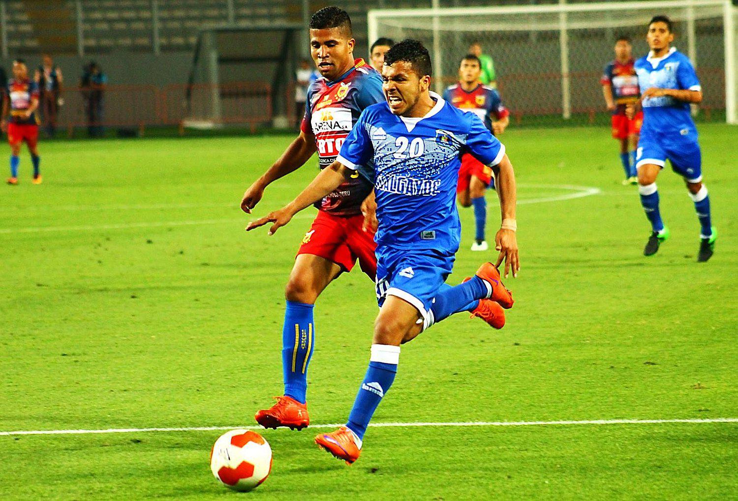 Tumbes: Tumbesino Hoover Crespo Gómez deja Hualgayoc y jugará en Arequipa 