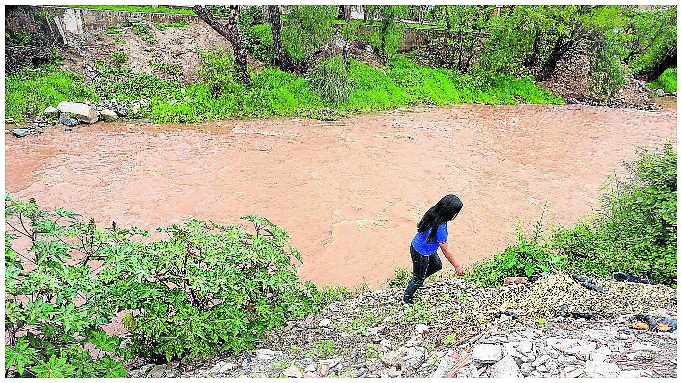 ​Grave problema: Disminuye la cantidad y la calidad de agua del río Higueras 