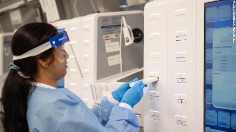 La FDA autorizó nuevas pruebas y esta semana se enviarán las primeras evaluaciones (Foto: CNN - Getty Images)