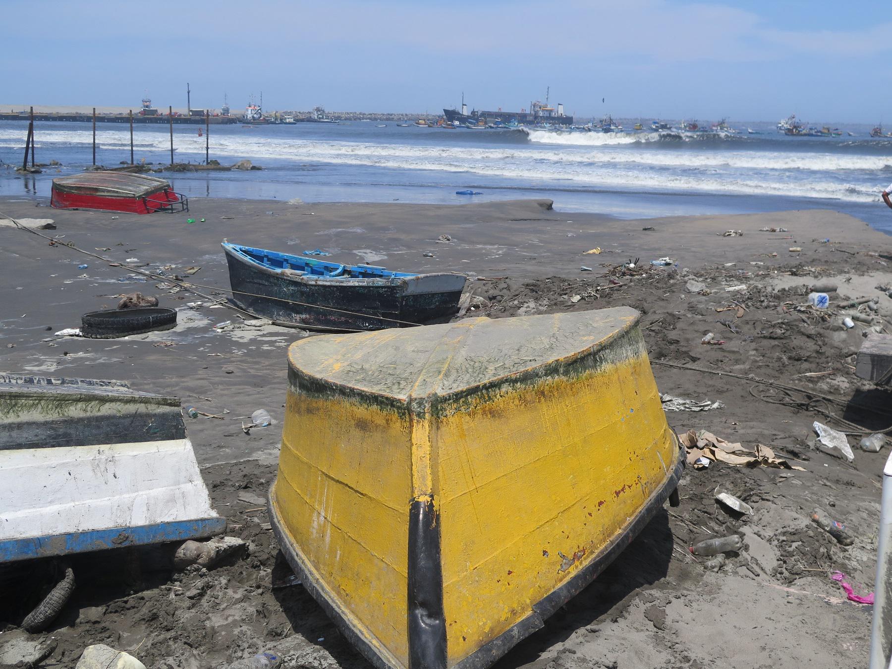 Trujillo: Fuerte oleaje golpeó en Salaverry (VIDEO)
