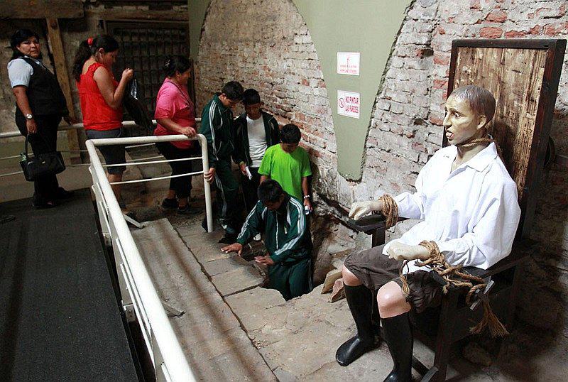 Museo del Tribunal de la Santa Inquisición: El legendario lugar de los castigos y las torturas