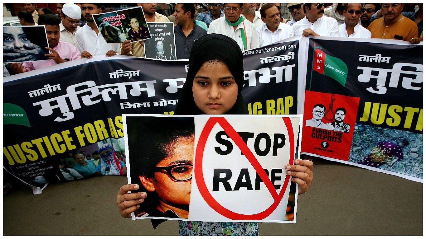 India aprueba pena de muerte para violadores de menores de 12 años