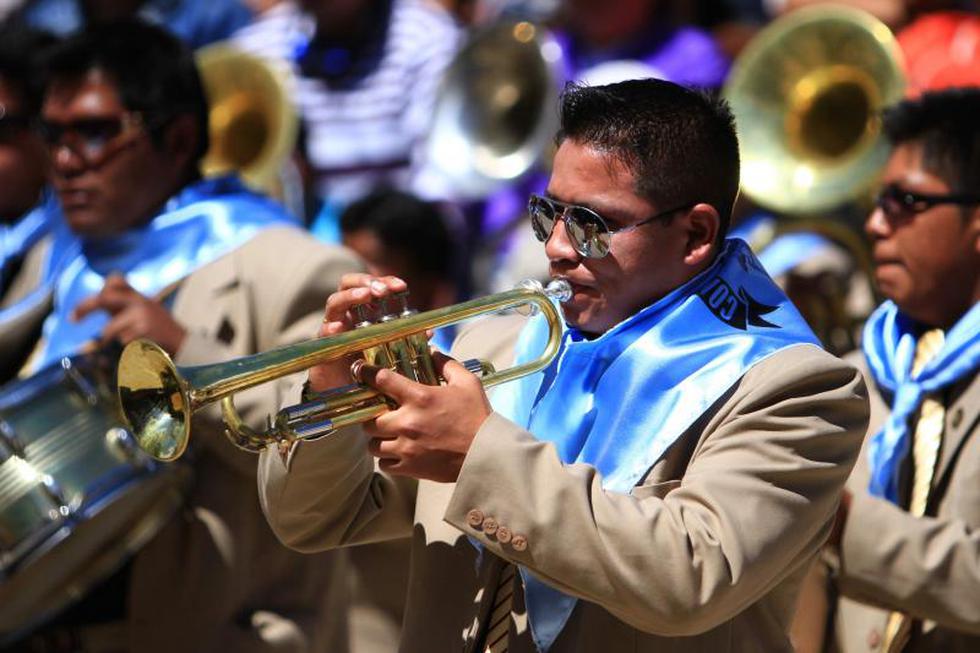 Mar de santiagueros en distrito de Sicaya (FOTOS) 