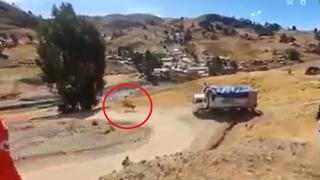 Bravo toro hace volar por los aires a experto laceador en Huancavelica