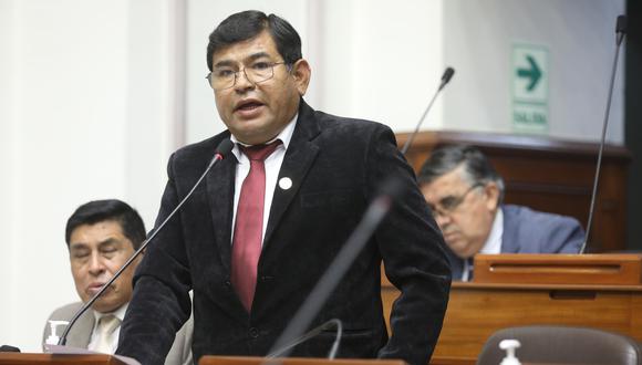 El congresista de Perú Libre indicó que Herrera Mamani no asistió al pleno de este lunes 25 de octubre, hecho que les pareció “extraño”. (Foto: Congreso)