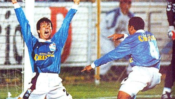La Copa Libertadores recordó el día que Sporting Cristal clasificó a la final del torneo en 1997. (Foto: @Libertadores)