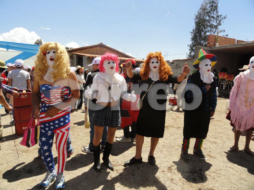 Camilles dan alegría  en fiesta de la Virgen del Cocharcas (FOTOS)