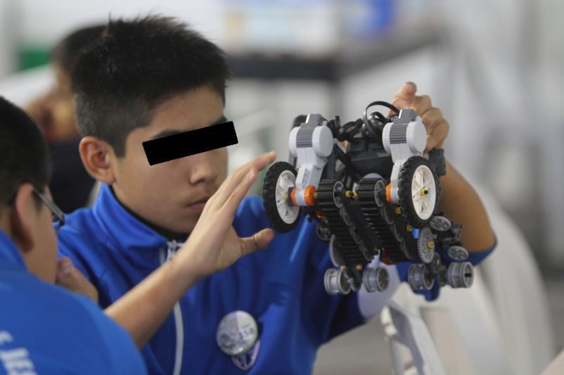 Estudiantes representarán al Perú en Olimpiada de Robótica