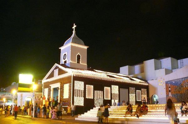 Luces en plaza y parroquia serán encendidas este 11 de diciembre