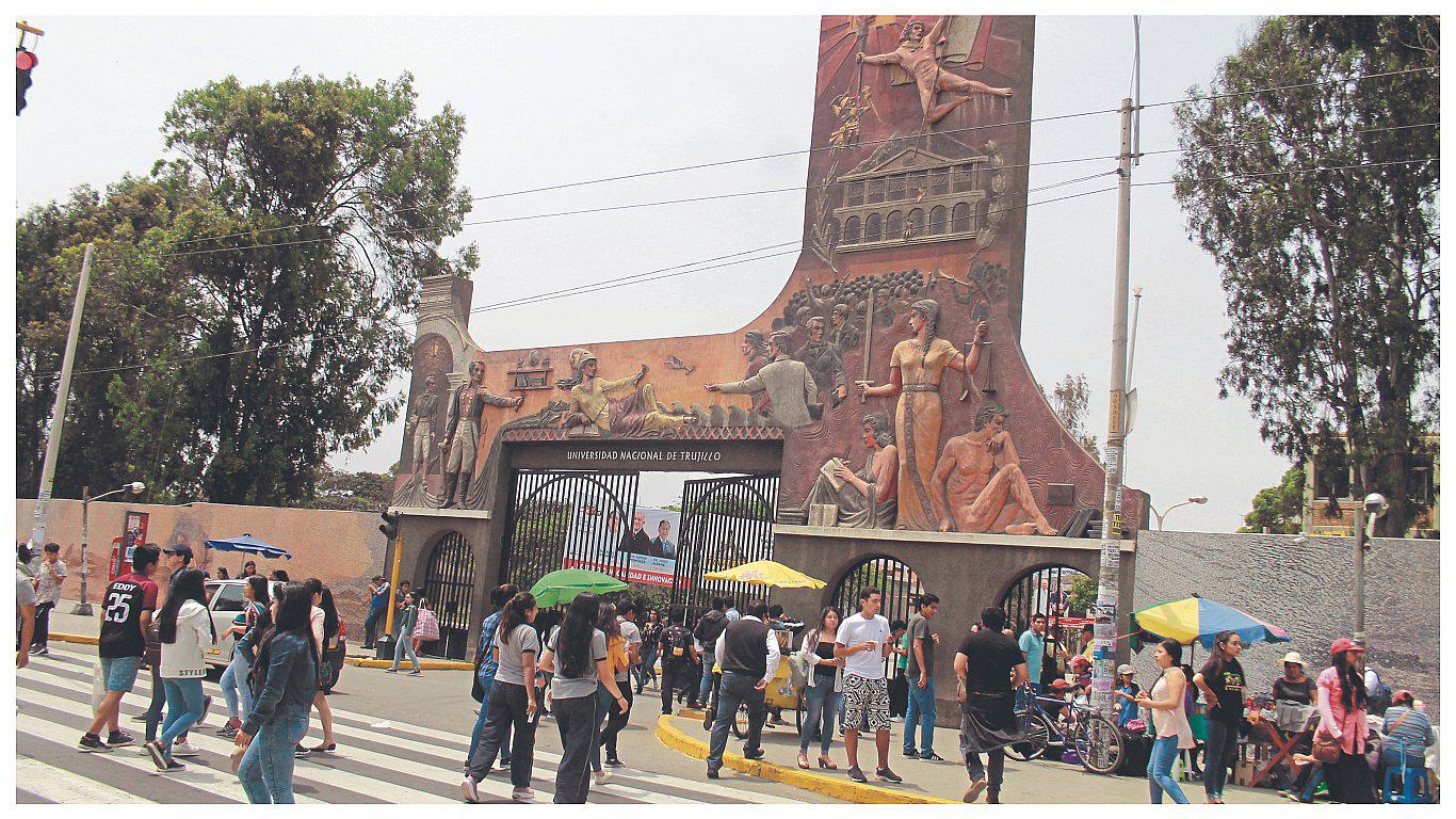 Les cerrarían puertas de la UNT por falta de profesores 