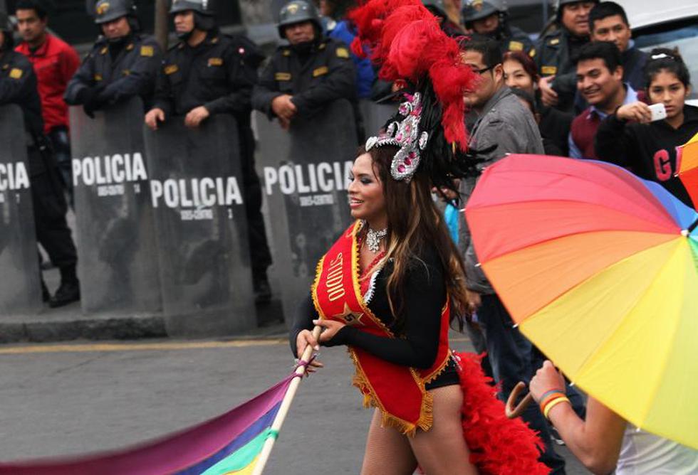 Cientos marcharon por el Día Internacional del Orgullo Gay (FOTOS)