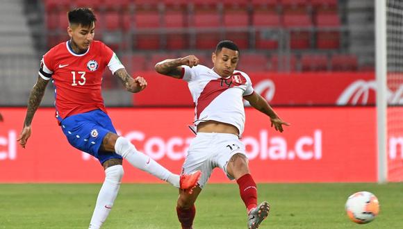 Yoshimar Yotún analizó la derrota peruana ante Chile. (Foto: EFE)