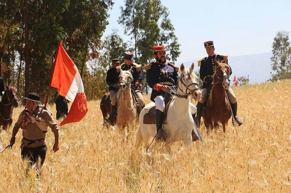 ​Soldados y alumnos reviven gesta heroica de las batallas de Marcavalle y Pucará 