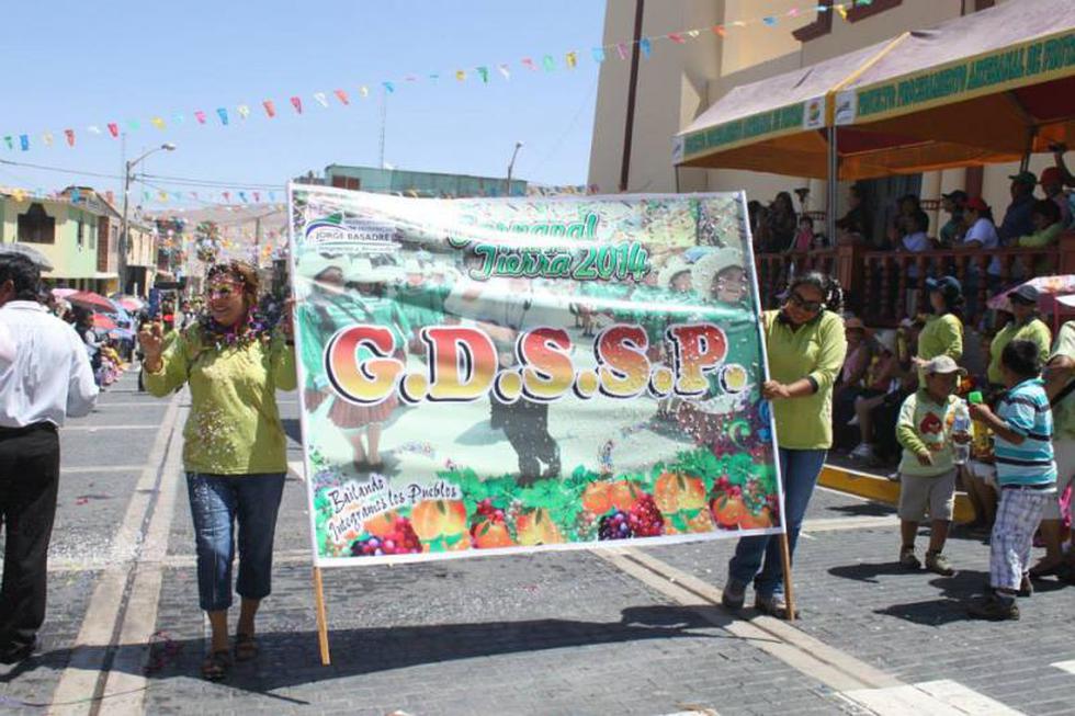 Locumba cerró los carnavales con vistoso pasacalle