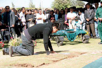 Sentido adiós
 a padres de Walid