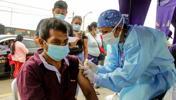 La Gerencia Regional de Salud habilitó 12 centros de inmunización donde se aplicará la primera, segunda y tercera dosis a la población.