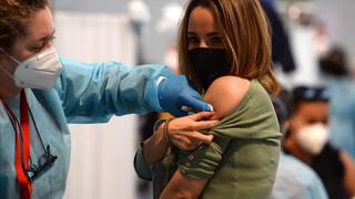 España pondrá la cuarta dosis de la vacuna contra el COVID-19 a toda la población