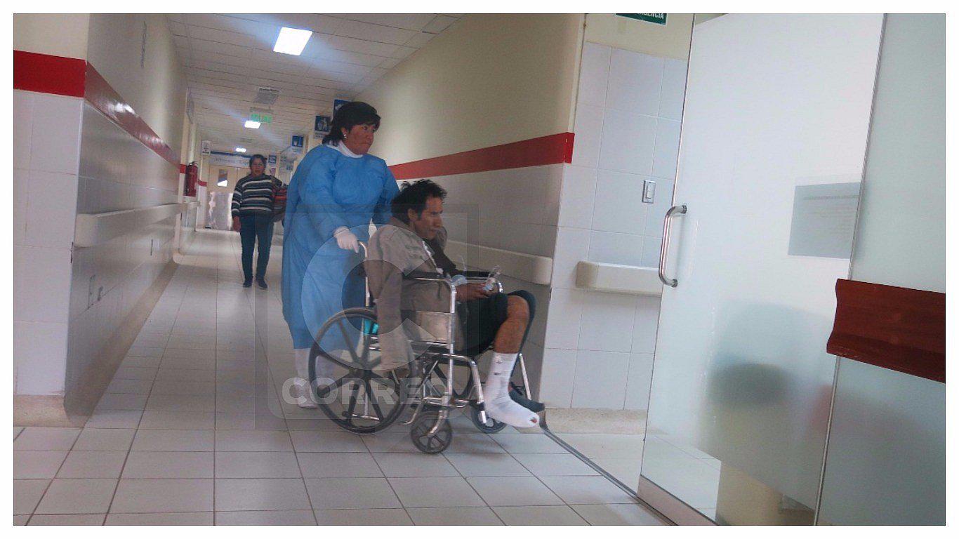 ​Río se traga a padre e hijo ingeniero y tres obreros quedan malheridos