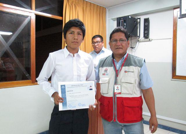 Se graduaron 63 jóvenes del Pronabec en Senati