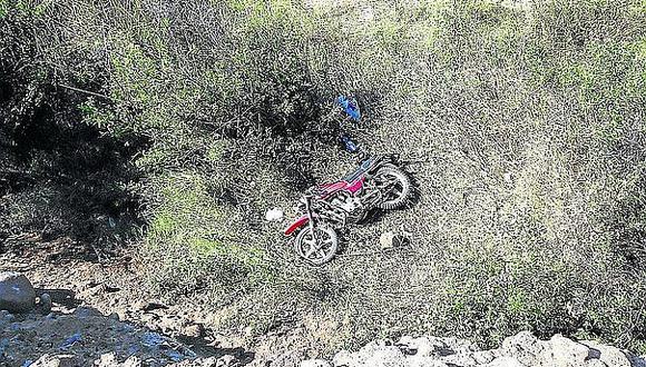 Tras lenta agonía muere chofer que se despistó con motocicleta en Sama