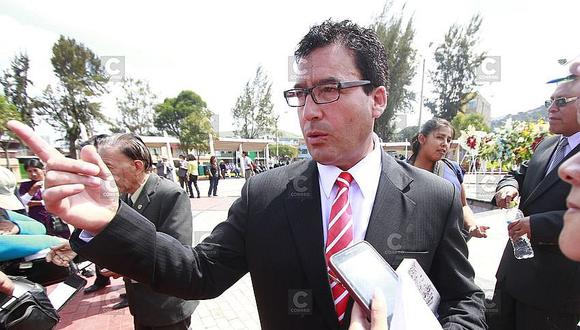 Regidores promueven suspensión y vacancia de alcalde Edwin Martínez
