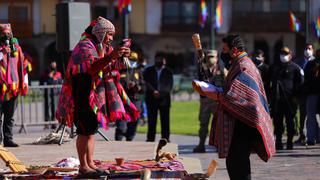 Fiestas del Cusco inician con ofrenda a la Pachamama en la plaza mayor (FOTOS)