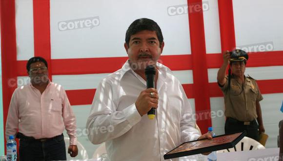 Presidente Jiménez propone reordenar predios del litoral