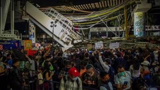 México: asciende a 26 la cifra de muertos por accidente en el metro de la capital