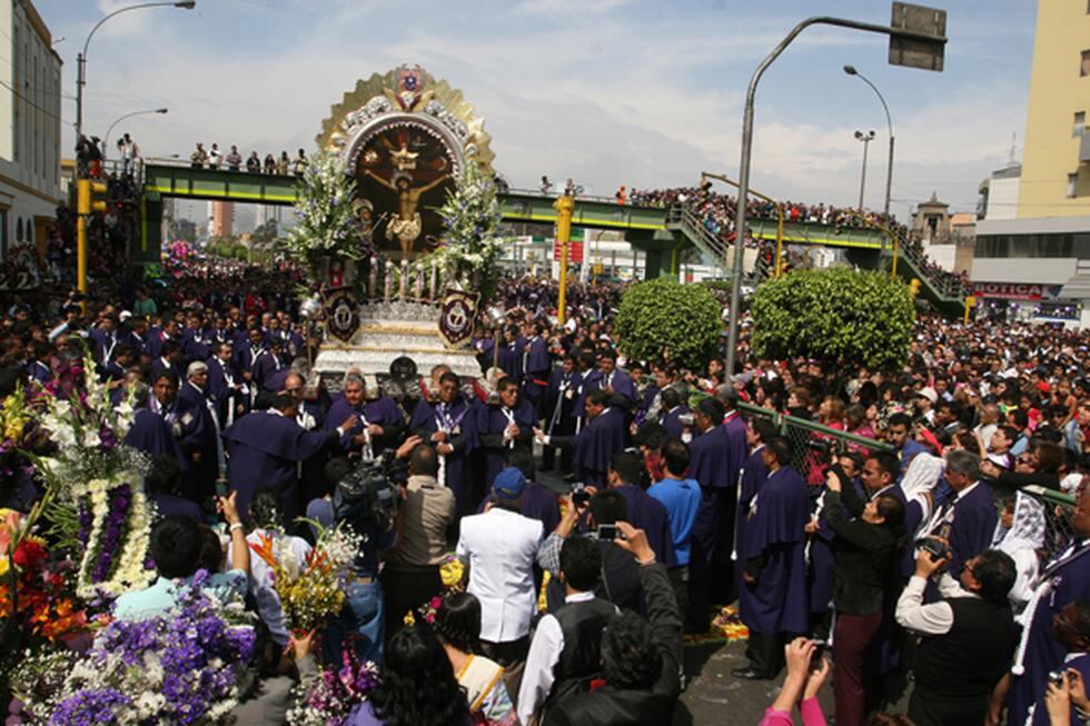 Señor de los Milagros realiza hoy su quinto recorrido
