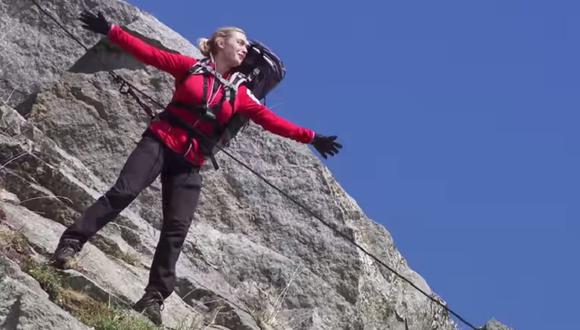 Kate Winslet parodia la famosa escena de 'Titanic' en plena montaña (VIDEO)