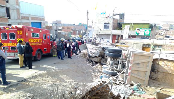 Accidente se suscitó en la asociación 26 de Enero en el distrito de Ciudad Nueva. (Foto: Adrian Apaza)
