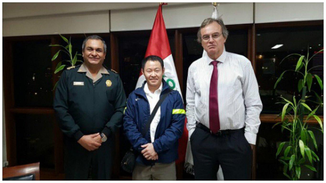 ​Kenji Fujimori dialogó con el ministro Carlos Basombrío y el Director de PNP