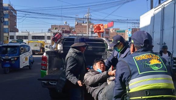 El herido fue auxiliado por los serenos hasta el hospital Carlos Monge Medrano. (Foto: Difusión)