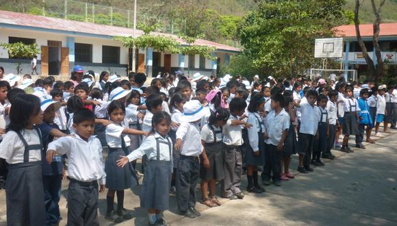 Cusco: evaluarán culiminar año escolar el 30 de noviembre 