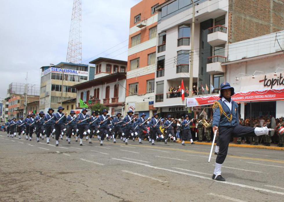 En desfile escolar aflora el civismo