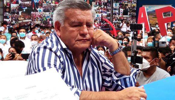 Mónica Sánchez de Fortaleza Perú señaló que al partido de Acuña le pasó lo mismo que al Apra en últimas elecciones generales. Movimiento Súmate tampoco presentó listas en dos distritos de Trujillo.