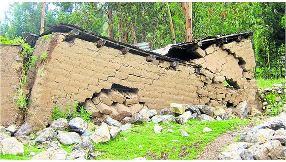 Tarma: ​Por fuertes lluvias casa de material rústico se derrumba