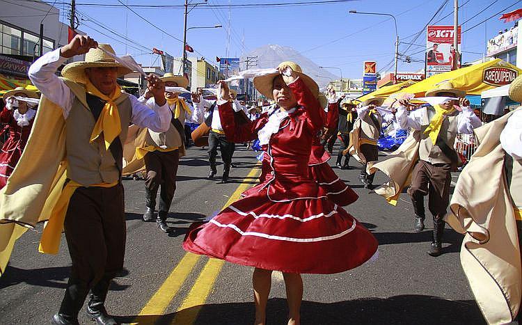La danza Pampeña de Arequipa postulará al Récord Guinness