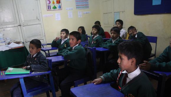 Defensoría del Pueblo de Cusco supervisa matrículas en 40 colegios