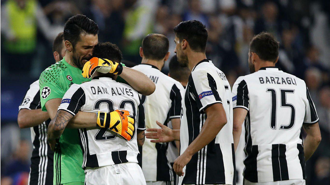Juventus goleó 3-0 al Barcelona por los cuartos de final de Champions League