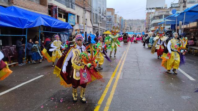 Gran Parada Folclórica en Puno