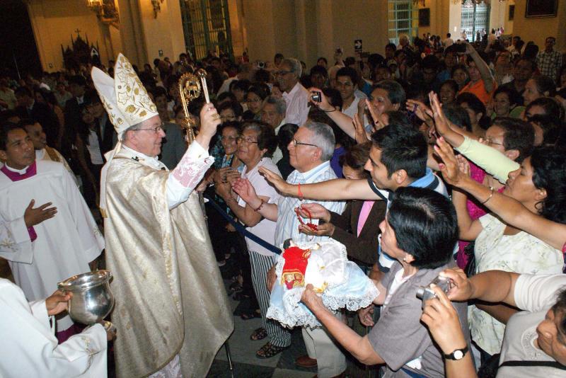 Cipriani oficia primera misa del 2013 en Catedral de Lima