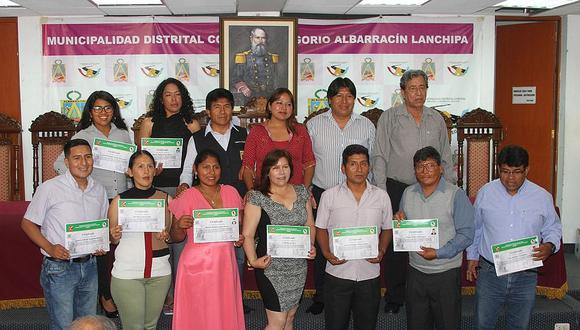 Certifican a 16 entrenadores EDICION CORREO