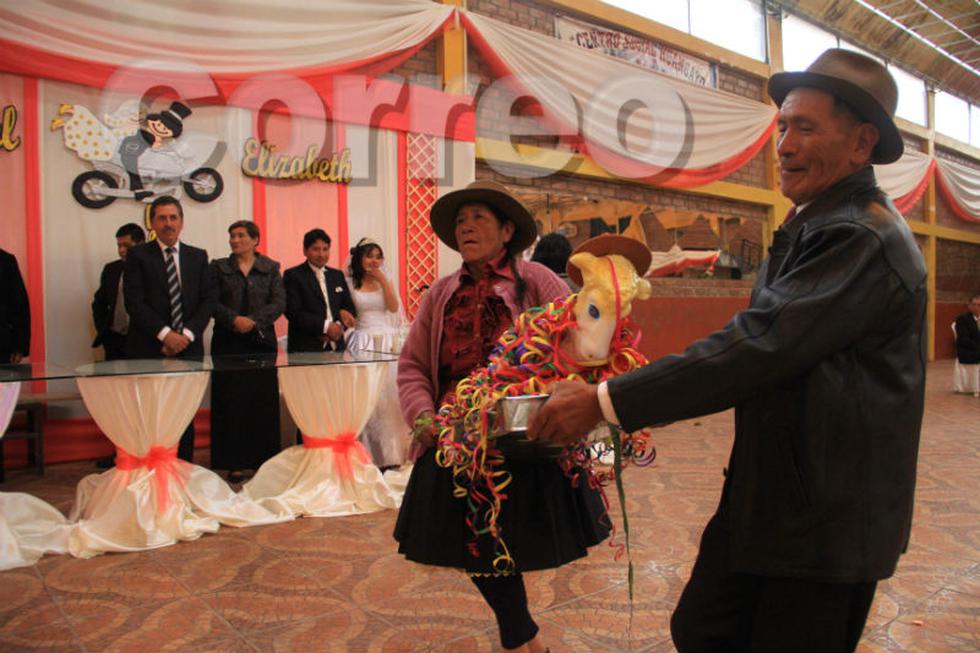 La palpa en las bodas típicas de Huancayo (FOTOS)
