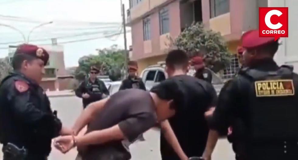 Comas: vecinos capturan y golpean a delincuentes que asaltaron a mujer (VIDEO)
