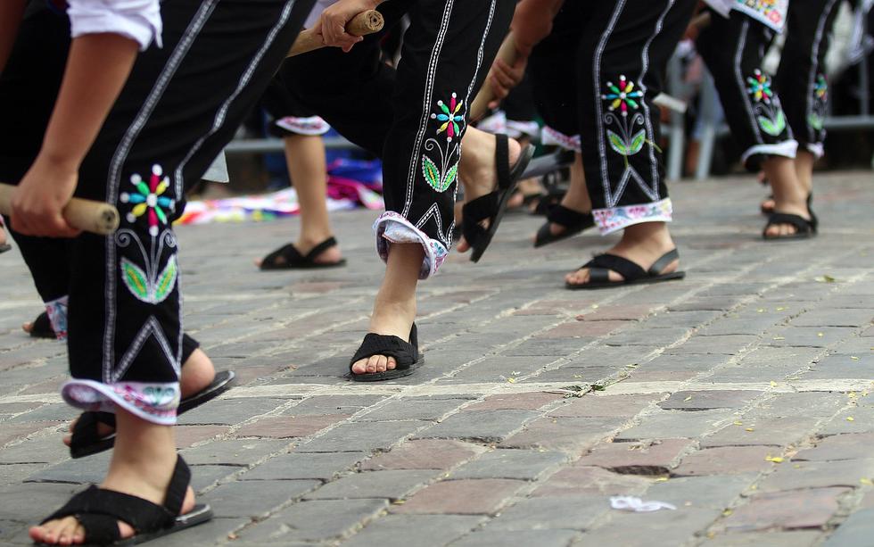 Vive las Fiestas del Cusco con las mejores imágenes del desfile escolar (FOTOS)